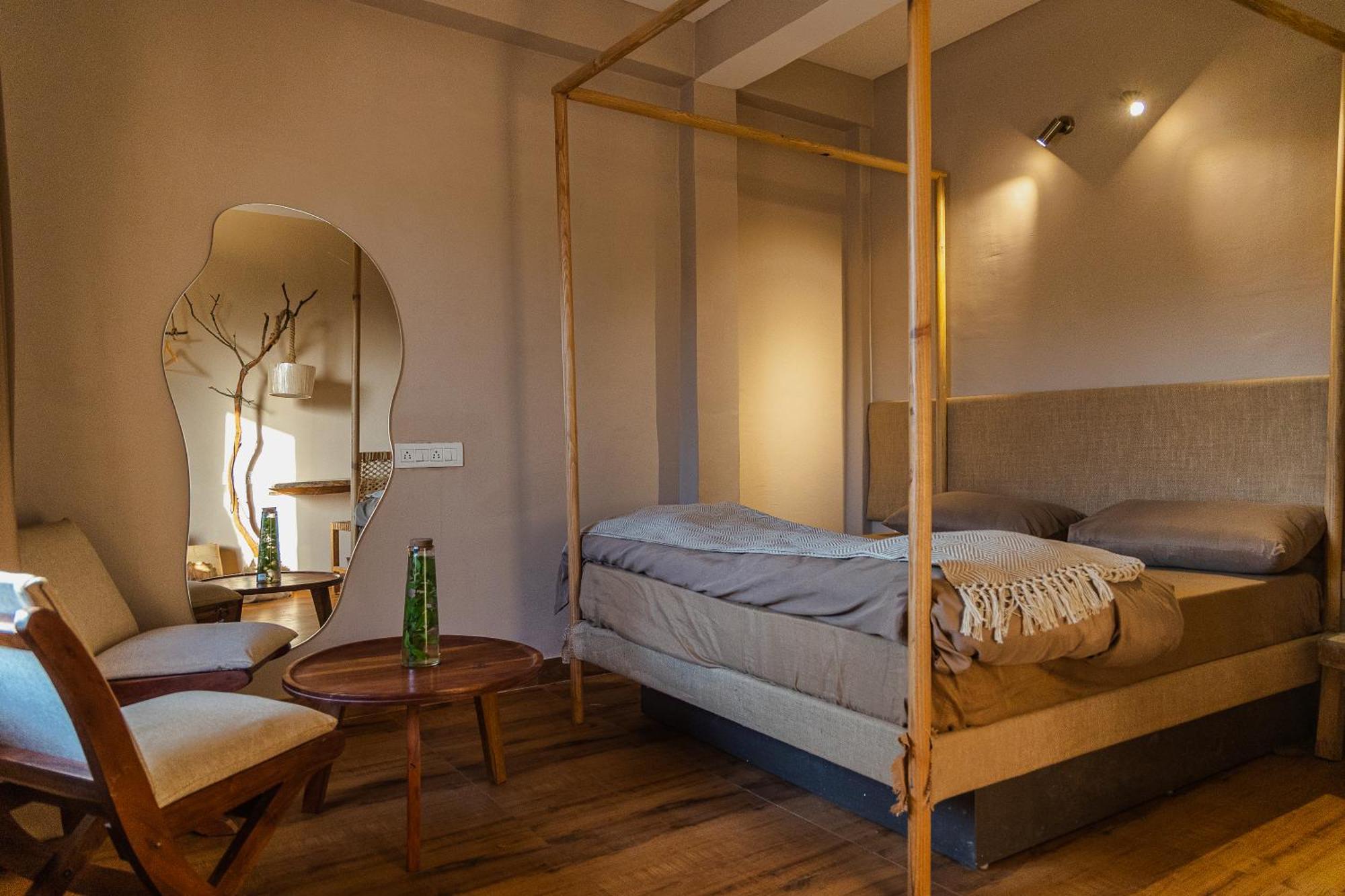 Exstasy Stays - Bathtub Rooms & Cafe - Your Romantic & Cozy Getaway - Thhpsociety - Mukteshwar Exterior photo